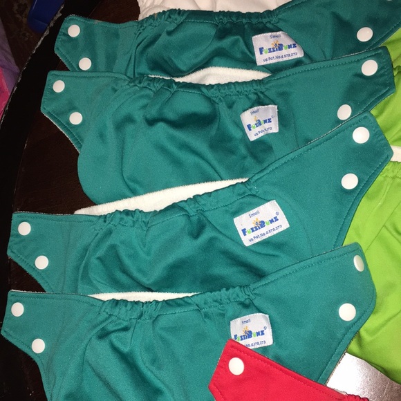 FuzziBunz Small Cloth Diaper - Picture 8 of 11